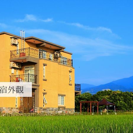 Fountain B&B Yilan Buitenkant foto