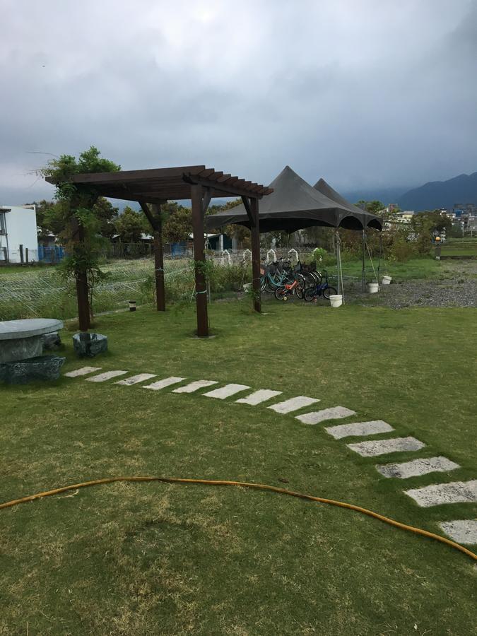 Fountain B&B Yilan Buitenkant foto